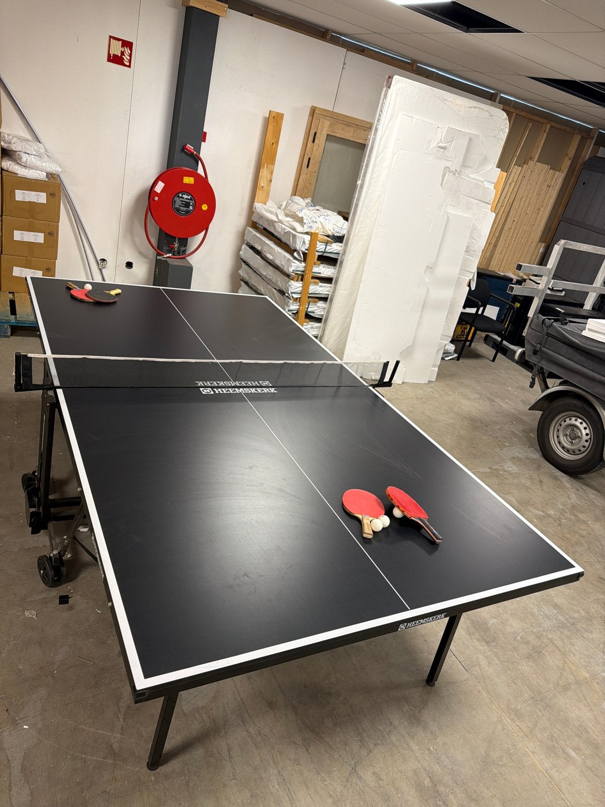 Heemskerk Tafeltennistafel - Zwart, Inklapbaar & Verrijdbaar, Ophalen, Zo goed als nieuw, Tafel Indoor, Verrijdbaar