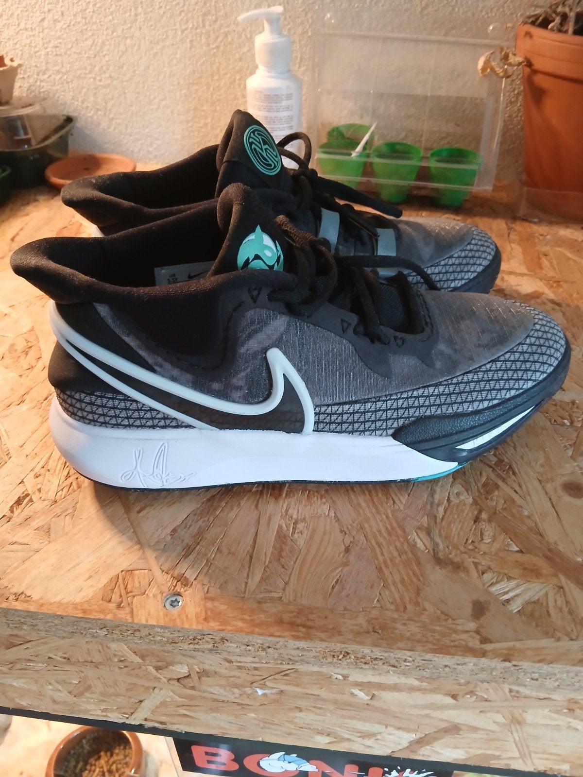 Nike Kyrie Flytrap 6 Basketbalschoenen - Zo goed als nieuw, Zwart, Nike, Ophalen of Verzenden, Sneakers of Gympen