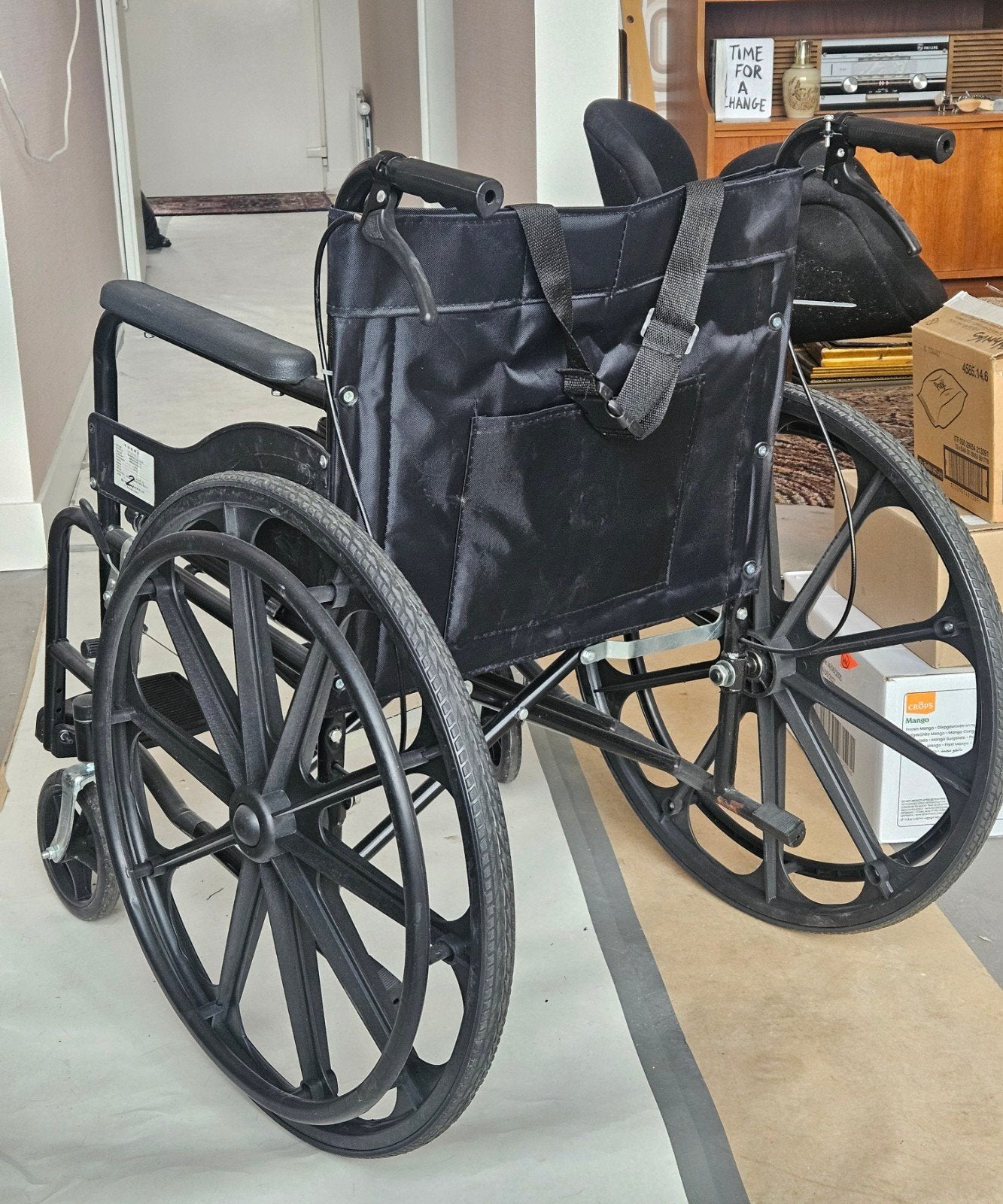 Perfecte super lichte rolstoel. Inklapbaar. 1 week gebruikt., Diversen, Rolstoelen, Ophalen, Inklapbaar, Zo goed als nieuw, Duwrolstoel