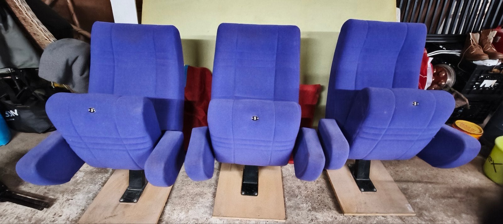 3x Vintage bioscoopstoelen / theaterstoelen - paars, Ophalen, Gebruikt, Vintage, Retro, Bioscoop, Overige kleuren