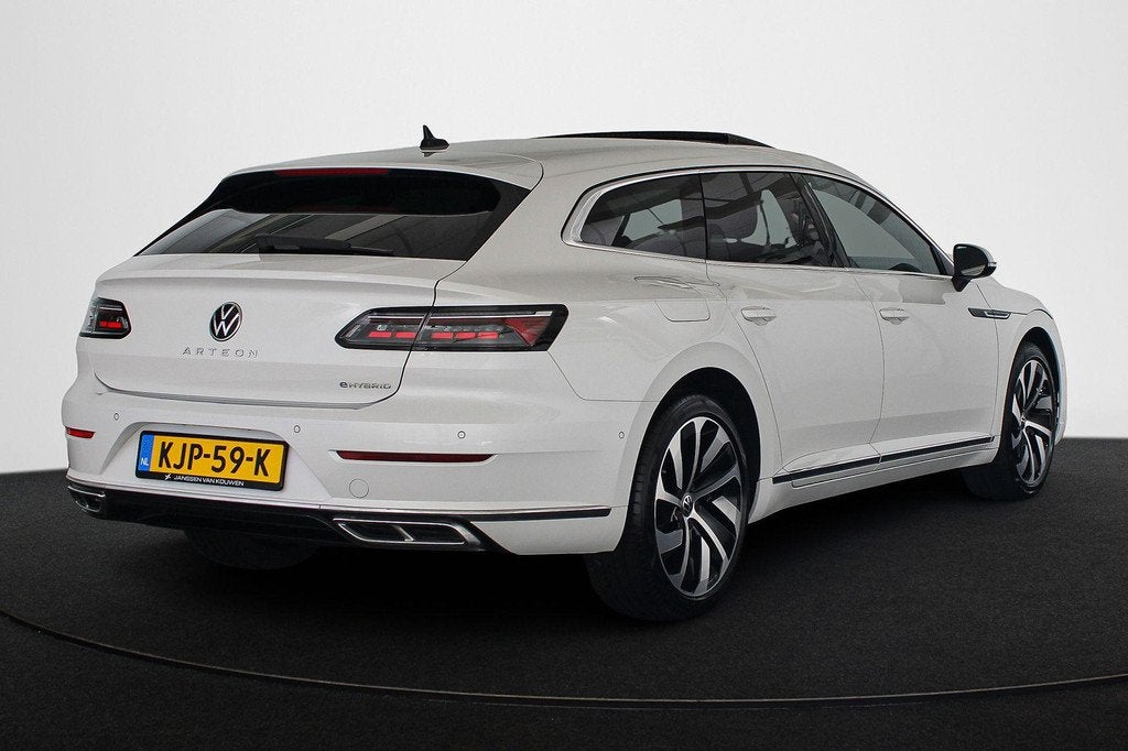 Volkswagen Arteon Shooting Brake 1.4 TSI eHybrid R-Line Busi, Auto's, Arteon, Gebruikt, 4 cilinders, Wit