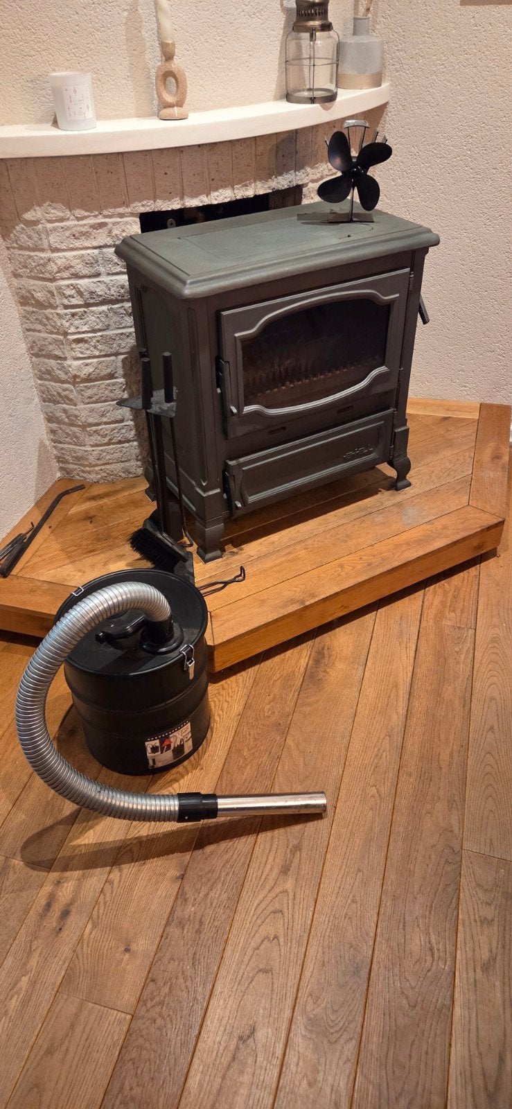 Efel houtkachel met accessoires, Gebruikt, Houtkachel, Ophalen of Verzenden, Vrijstaand