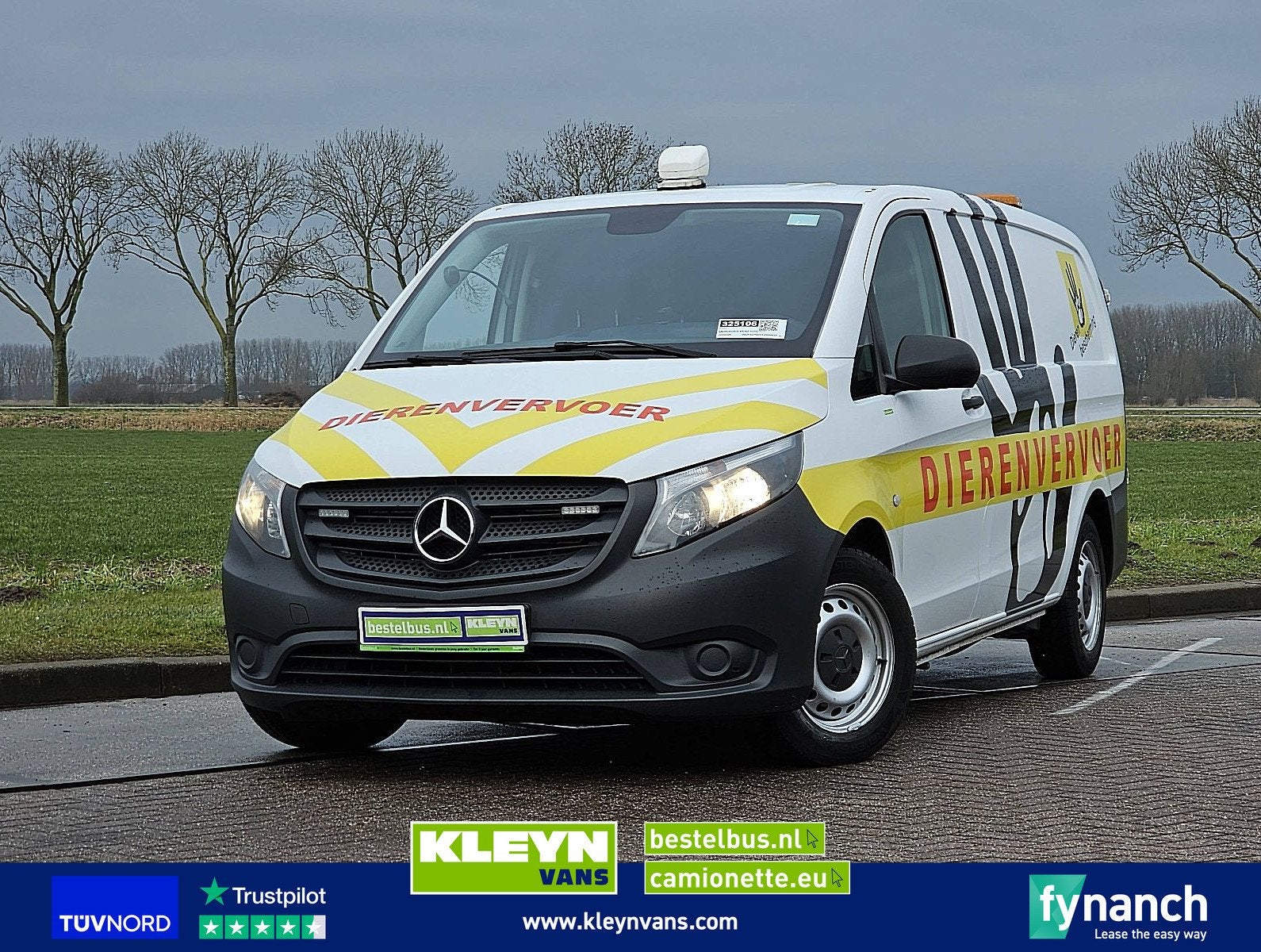 MERCEDES-BENZ VITO 111 dierenvervoer, Auto's, Bestelauto's, Gebruikt, Euro 6, 4 cilinders, Wit
