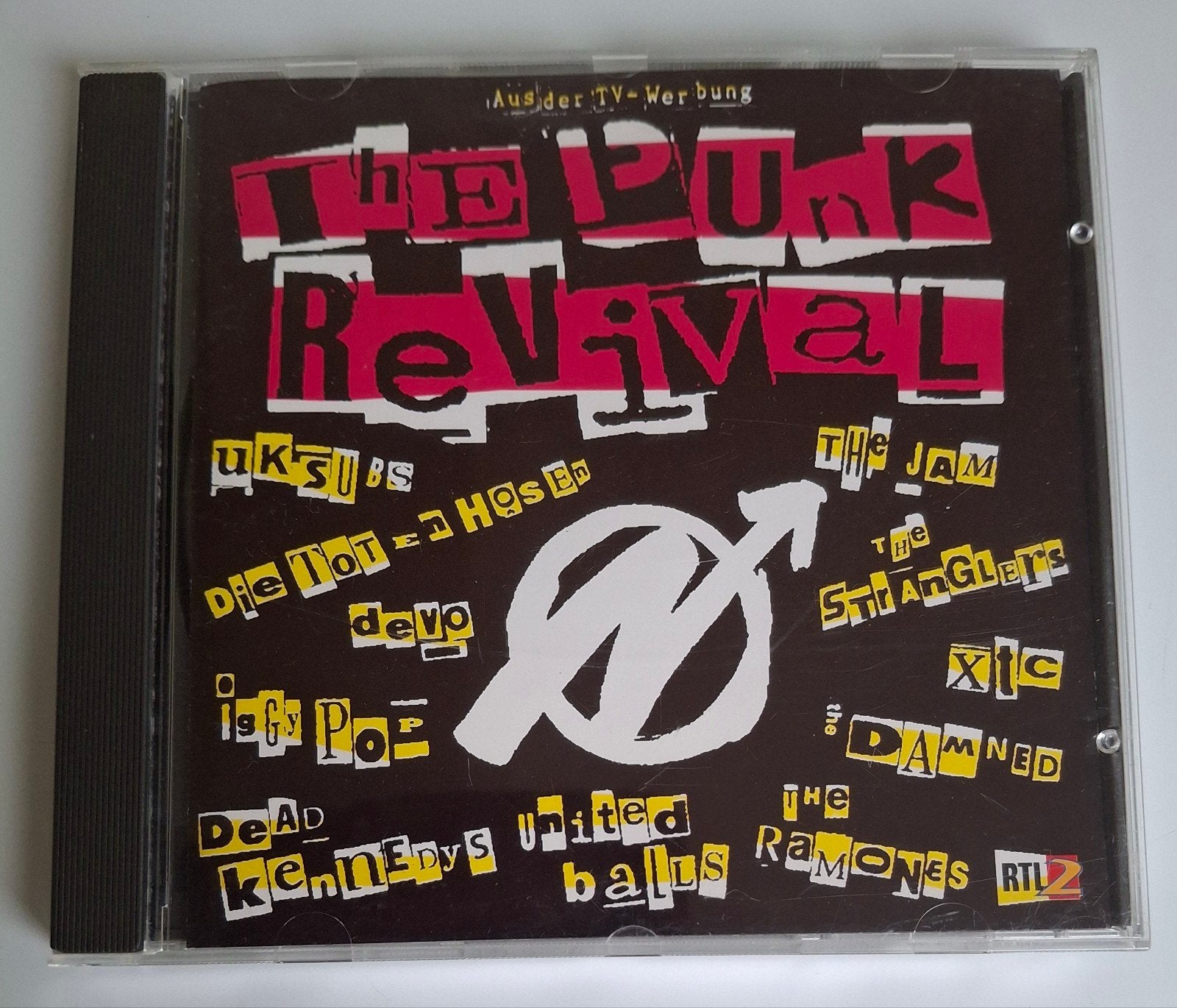 The Punk Revival CD - Diverse Artiesten (1994), Ophalen of Verzenden, Zo goed als nieuw, Punk Rock