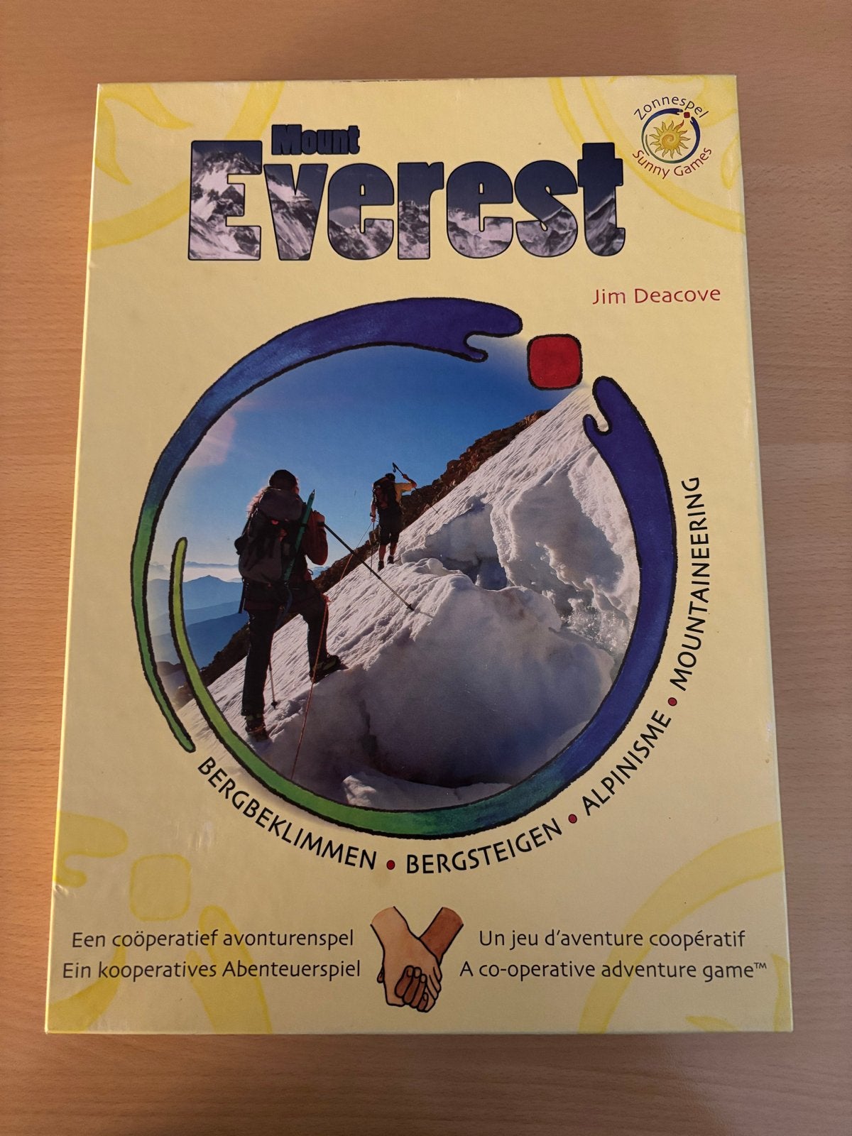 Mount Everest: Coöperatief Avonturenspel - Zonnig Spel, Drie of vier spelers, Ophalen of Verzenden, Zo goed als nieuw