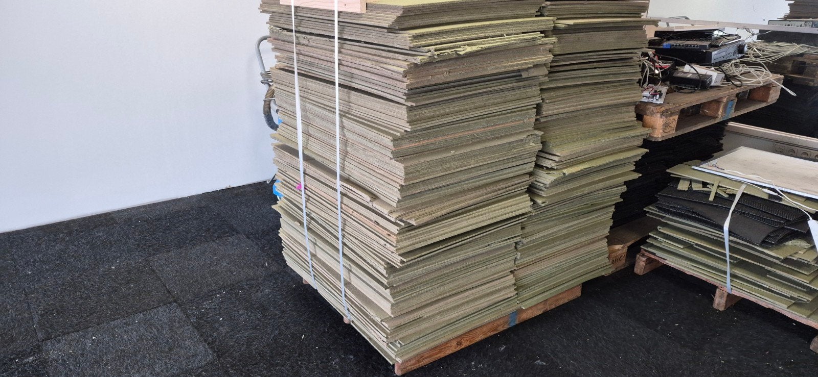 ondertapijt tegels 59x86x0,7cm, 500m2, Ophalen of Verzenden, Gebruikt, 75 m² of meer, Overige typen