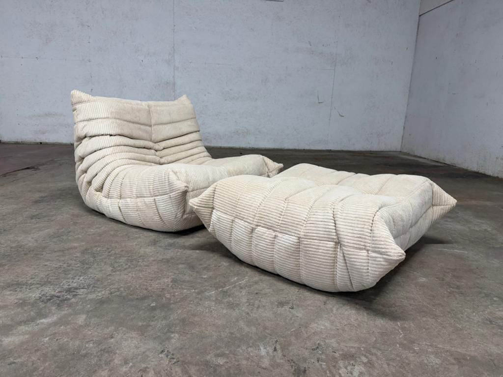 Ligne Roset Togo 1zit en poef (+ extra) in Beige Corduroy, Huis en Inrichting, Ophalen of Verzenden, Stof, Knoll vitra mah jong sede artifort b&b italia cassina leolux