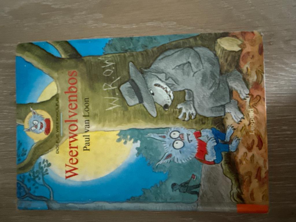 Dolfje Weerwolfje: Weerwolvenbos - Paul van Loon, Boeken, Kinderboeken | Jeugd | onder 10 jaar, Gelezen, Fictie algemeen, Ophalen