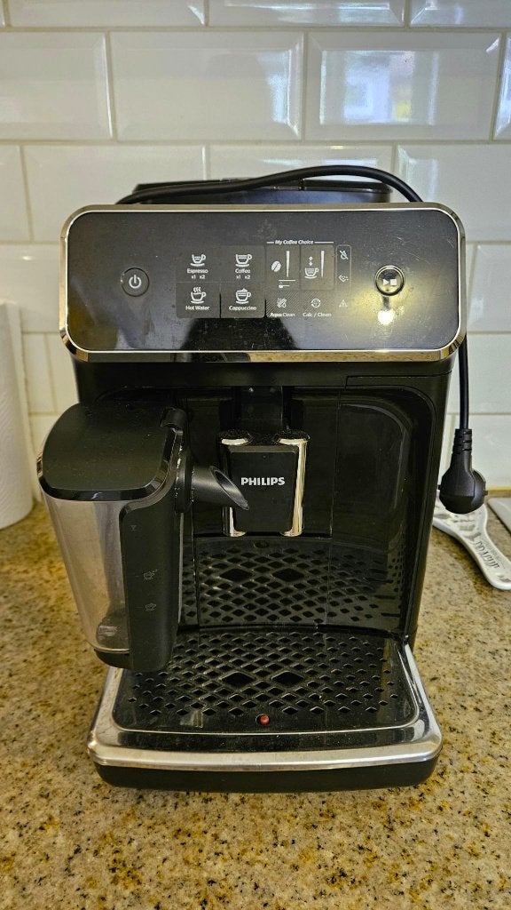 Philips 2200 series volautomatische bonen koffiemachine, Ophalen, Gebruikt, Koffiemachine, Afneembaar waterreservoir