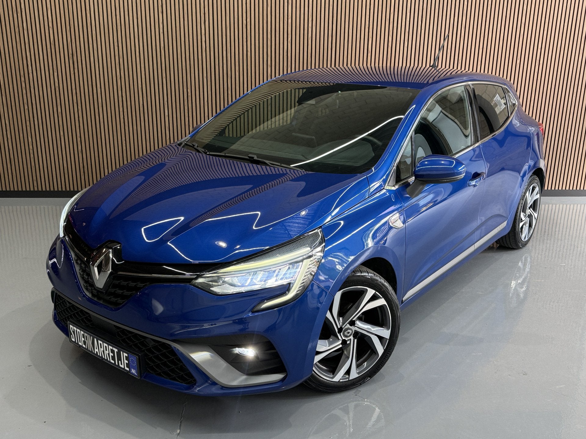 Renault Clio 1.0 TCe R.S. Line | Groot Navi | 17 " | Camera, Auto's, Renault, Voorwielaandrijving, 101 pk, Gebruikt, Zwart