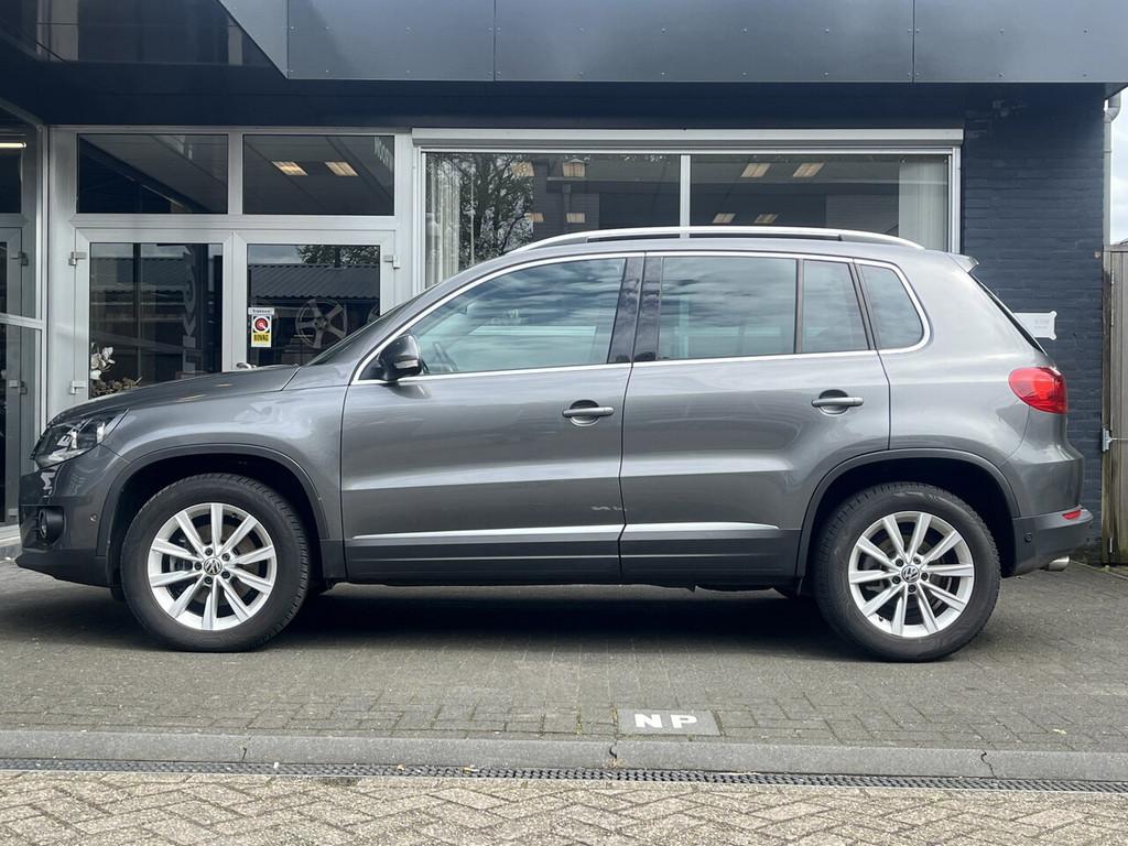 Volkswagen Tiguan 1.4 TSI Sport&Style CLIMA / PANO / CRUISE, Voorwielaandrijving, Euro 5, 15 km/l, Gebruikt