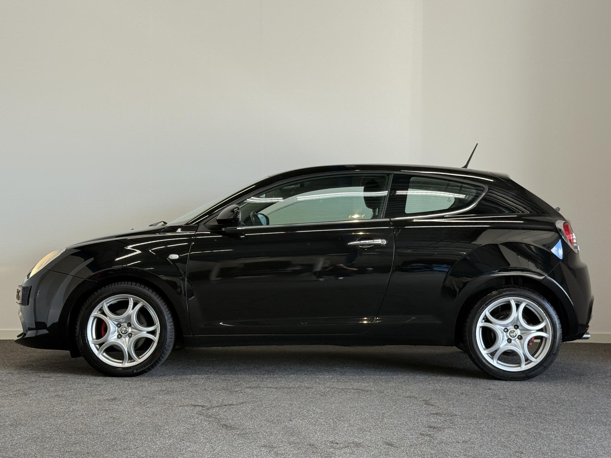 Alfa Romeo MiTo 1.4 T Distinctive Clima! Cruise!, Auto's, Voorwielaandrijving, Euro 5, Gebruikt, Automatische klimaatregeling