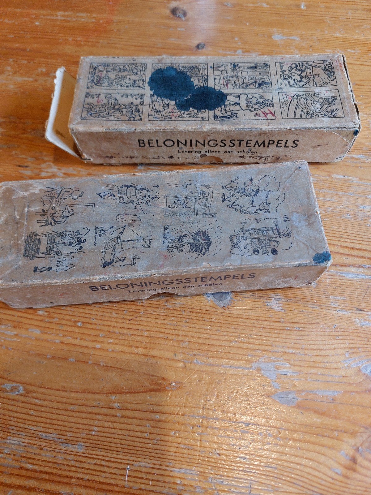 Vintage Beloningsstempels - Set van 2 dozen, Ophalen of Verzenden, Gebruikt