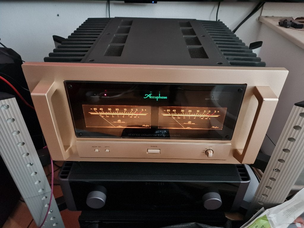 Accuphase P-7100, Zo goed als nieuw, 120 watt of meer, Stereo, Ophalen