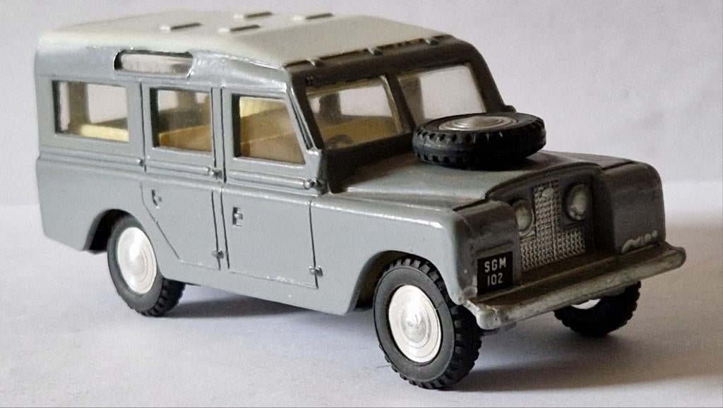 SPOT-ON 161 Land Rover Long Wheel Base, Hobby en Vrije tijd, Modelauto's | 1:43, Verzenden, Zo goed als nieuw, Auto, Overige merken
