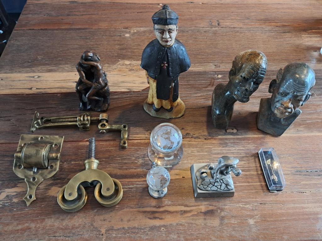 Diverse curiosa en beeldjes Afrikaanse kunst, Messing antiek, Ophalen of Verzenden