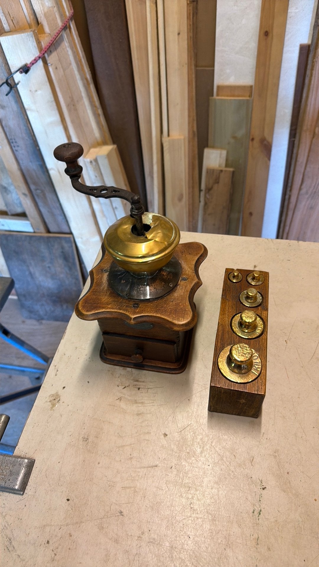 Antieke koffiemolen en gewichten set, Antiek en Kunst, Ophalen of Verzenden