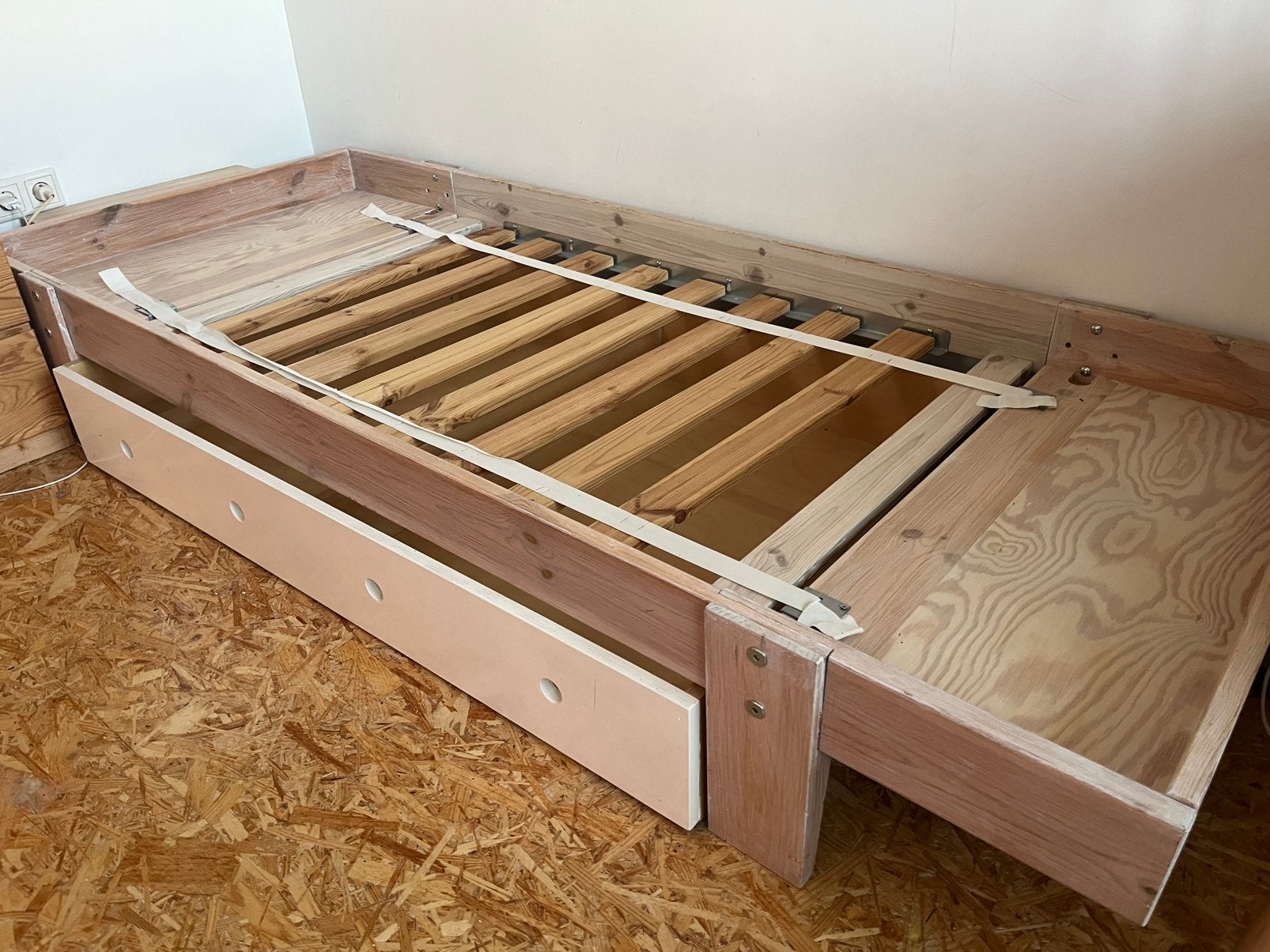 Ikea Vikare kinderbed van peuter tot tiener incl bedlade, Ophalen, 90 cm, Eenpersoons, Wit
