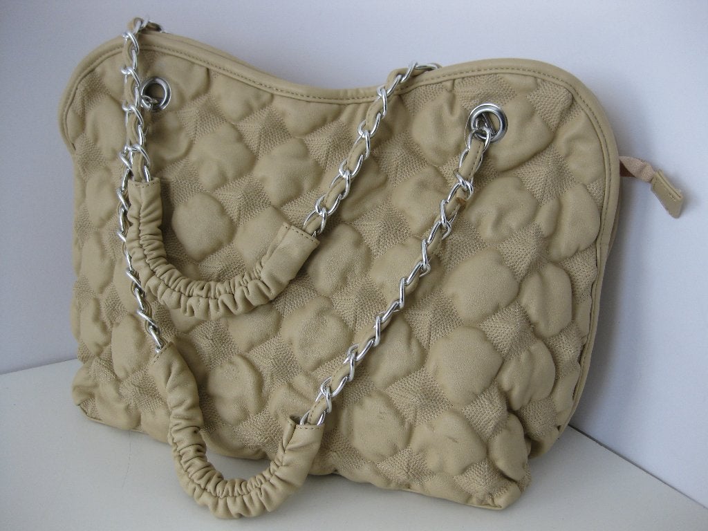 Tas/Handtas/Schoudertas beige met stiksels 30 x 38 x 14 cm, Sieraden, Tassen en Uiterlijk, Tassen | Schoudertassen, Ophalen of Verzenden