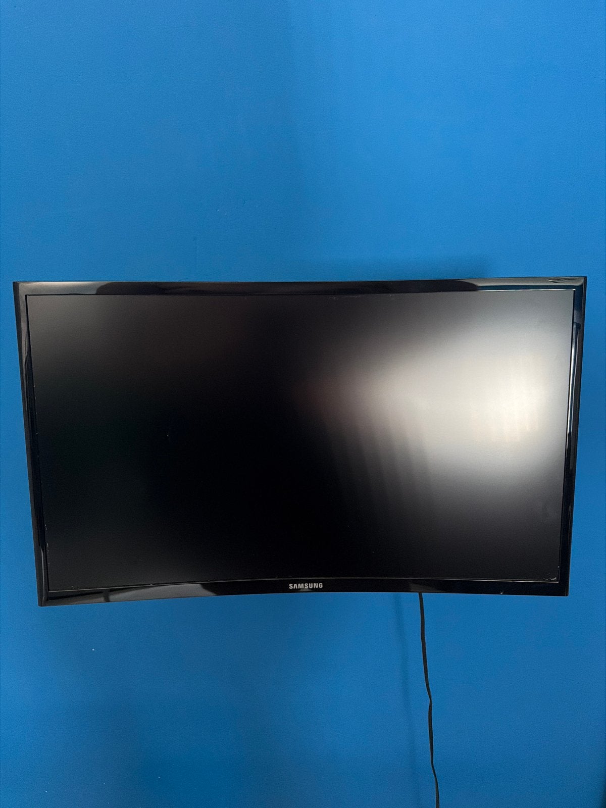 Samsung Essential Curved Monitor CF396 - 24 inch, Gaming, HDMI, 3 tot 5 ms, Curved