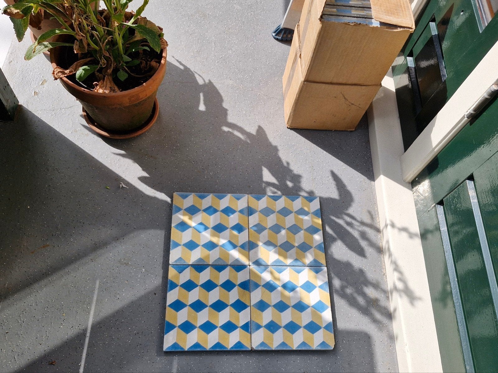 Marokkaanse cementegels Escher, Doe-het-zelf en Verbouw, Tegels, Ophalen, Overige materialen, Zo goed als nieuw, 20 tot 40 cm