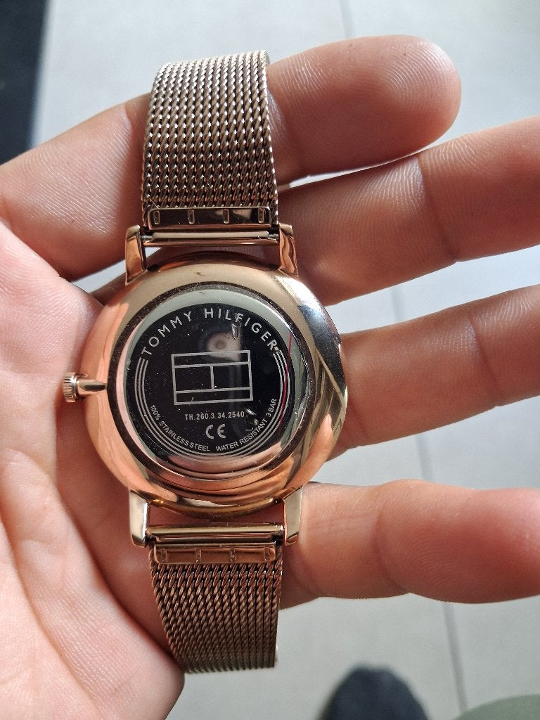 Tommy Hilfiger Dameshorloge Roségoud met Bloemenpatroon, Ophalen, Zo goed als nieuw, Goud, Goud