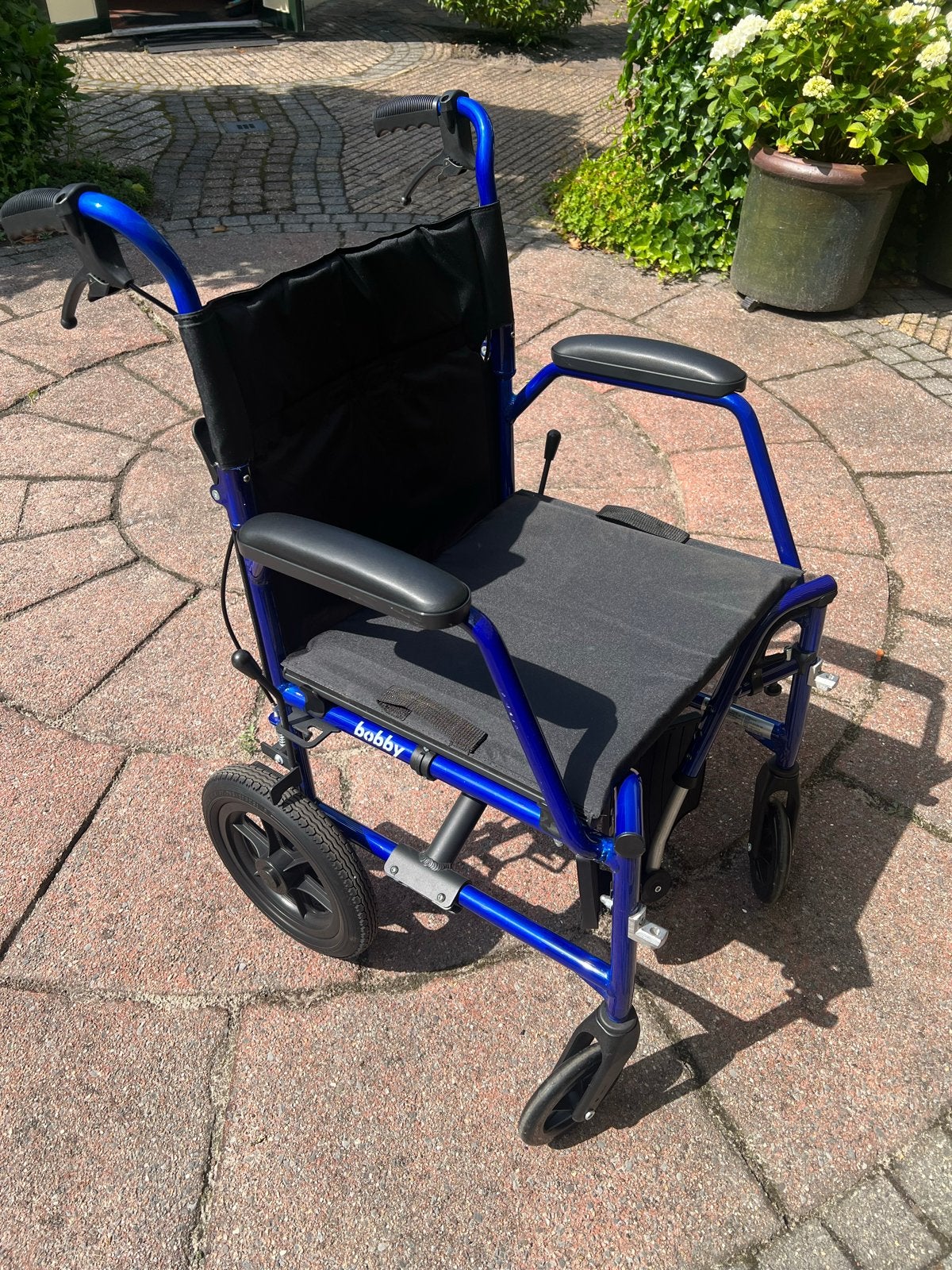 Lichtgewicht rolstoel. Merk Vermeiren. Inklapbaar, Diversen, Ophalen, Inklapbaar, Duwrolstoel