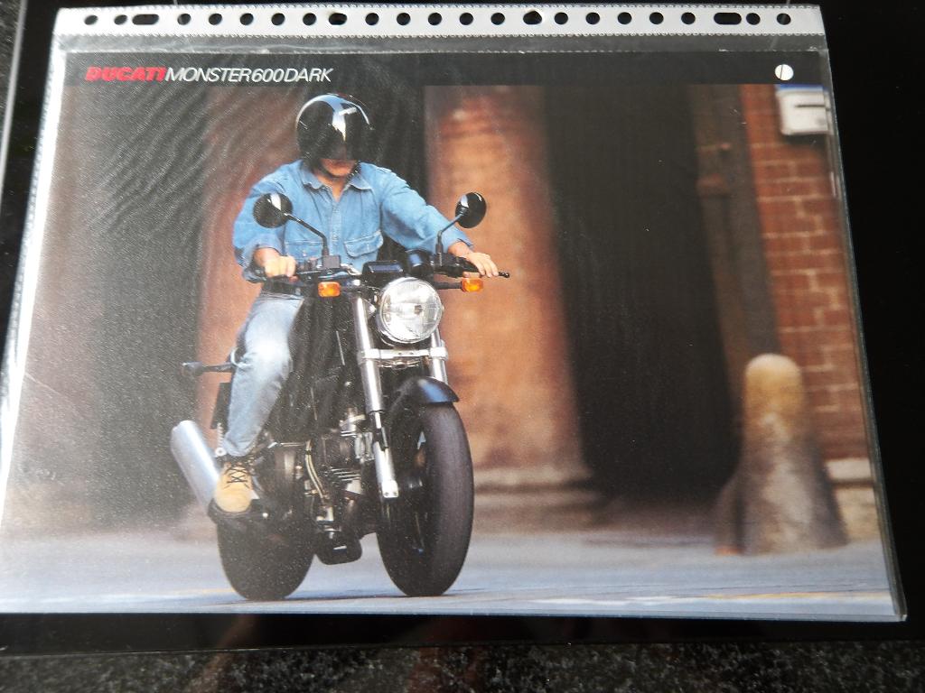 Folder Ducati Monster 600 DARK, Verzenden, Ducati
