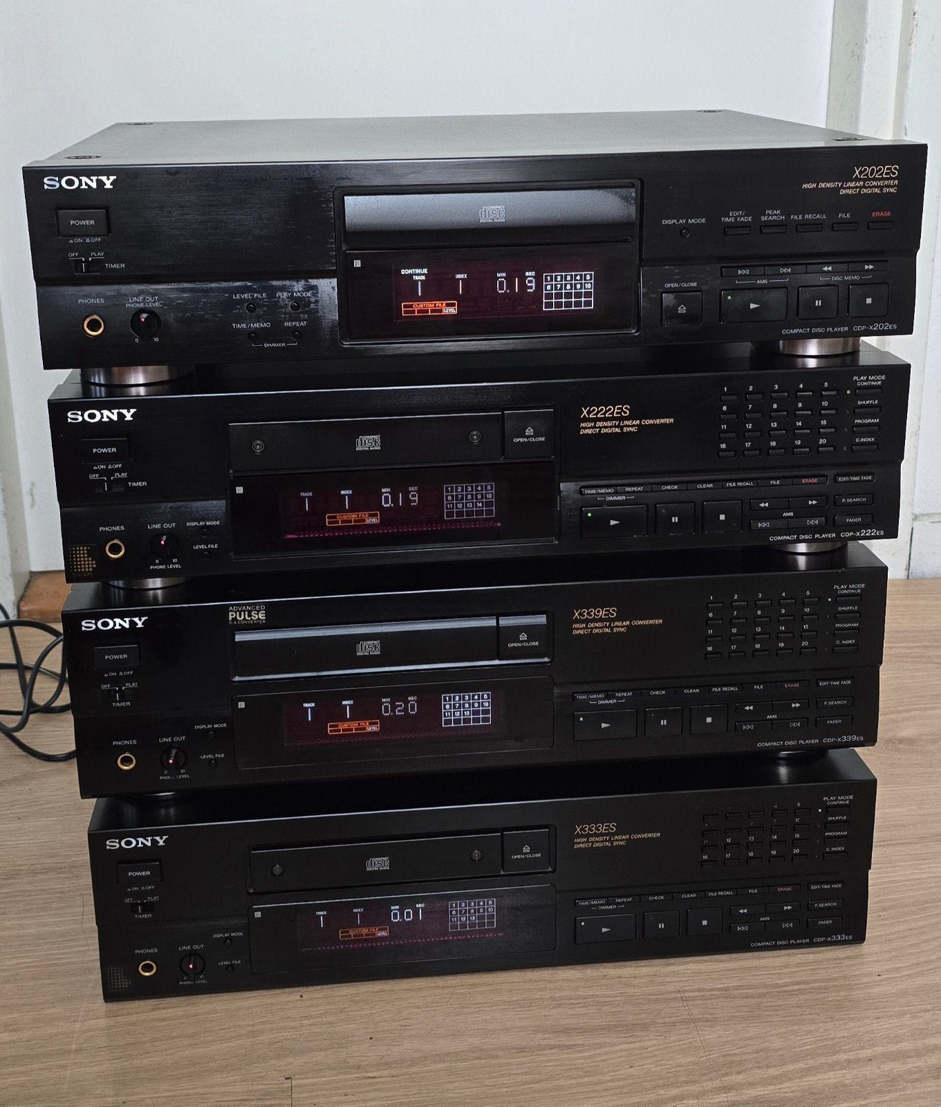 Sony ES CD-spelers (CDP-X202ES, X222ES, X339ES, X333ES), Ophalen, Gebruikt, Sony