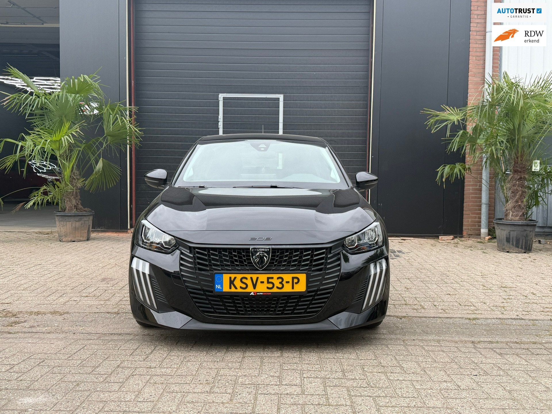 Peugeot 208 1.2 PureTech 75 Style, Auto's, Voorwielaandrijving, Dealer onderhouden, Stof, Gebruikt