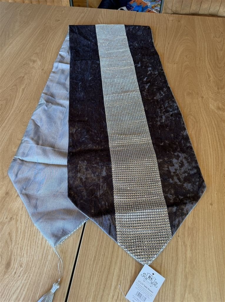Fluwelen Tafelloper met Glanzende Diamantjes en Kwastjesrand, Ophalen of Verzenden, Zo goed als nieuw, Rechthoek
