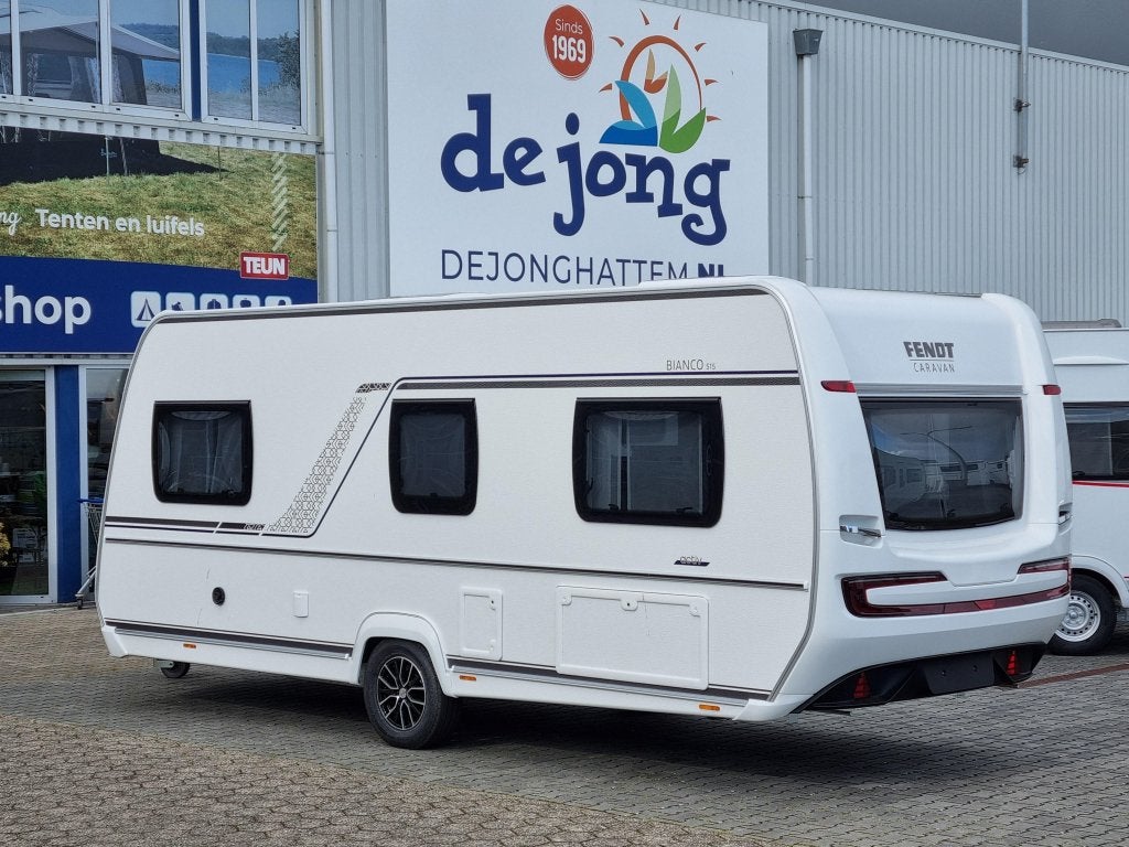 Fendt Bianco Activ 515 SGE Vloerverwarming - 2000 kg, Caravans en Kamperen, Serviceluik, Standaardzit, Bedrijf, 1250 - 1500 kg