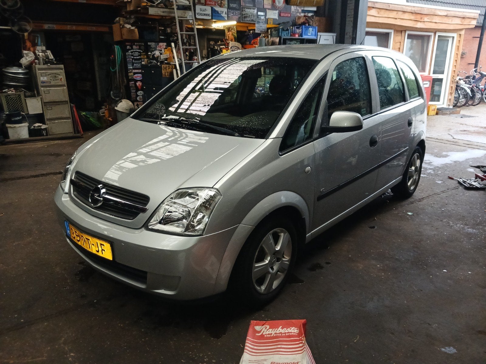 Opel Meriva 1.4 16V 2004 Grijs 54000 km nieuwe apk 8-9-2027, Auto's, Opel, Voorwielaandrijving, 4 cilinders, Bedrijf, Handgeschakeld