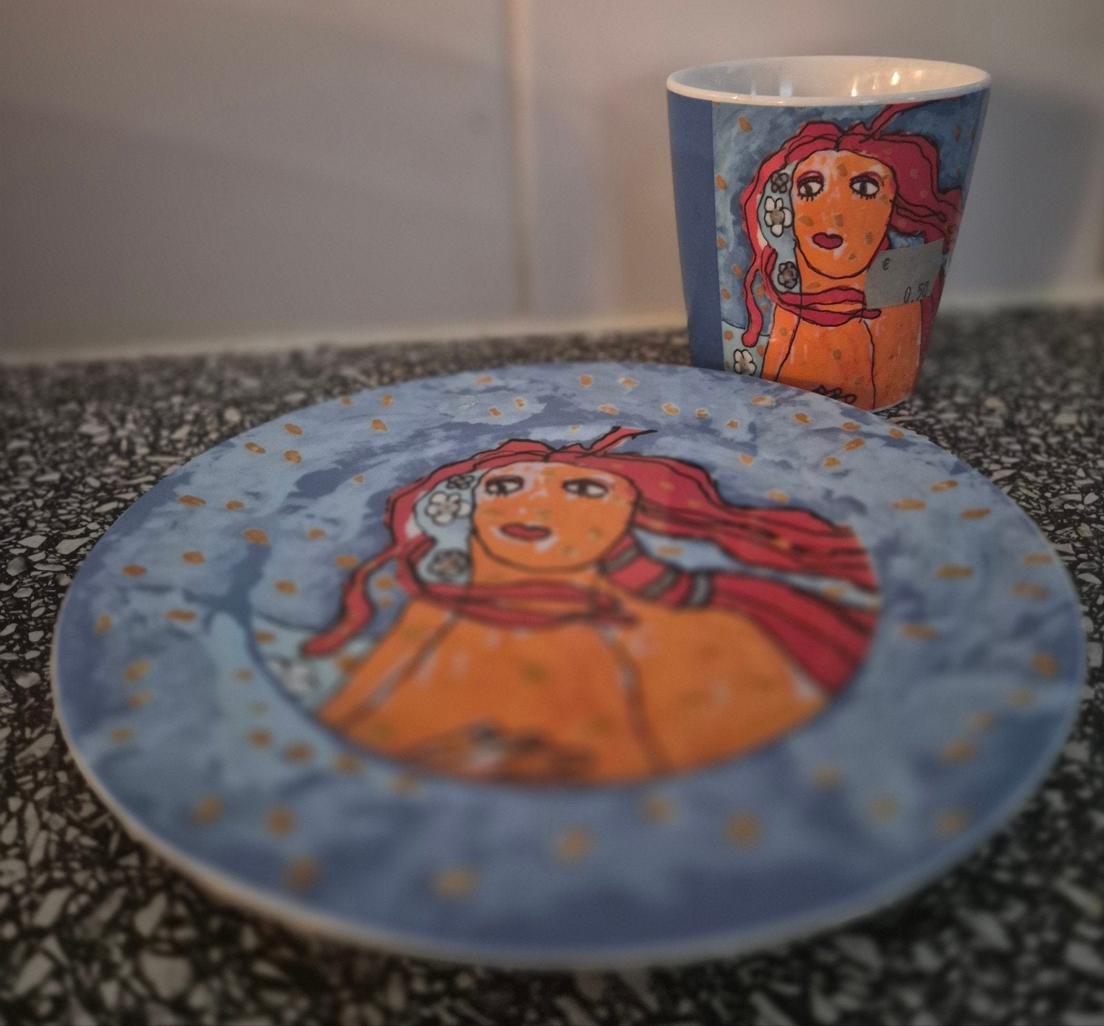 Marian Kamp bordje met beker Amerpoort 2003, Ophalen of Verzenden, Zo goed als nieuw, Bord(en), Overige stijlen