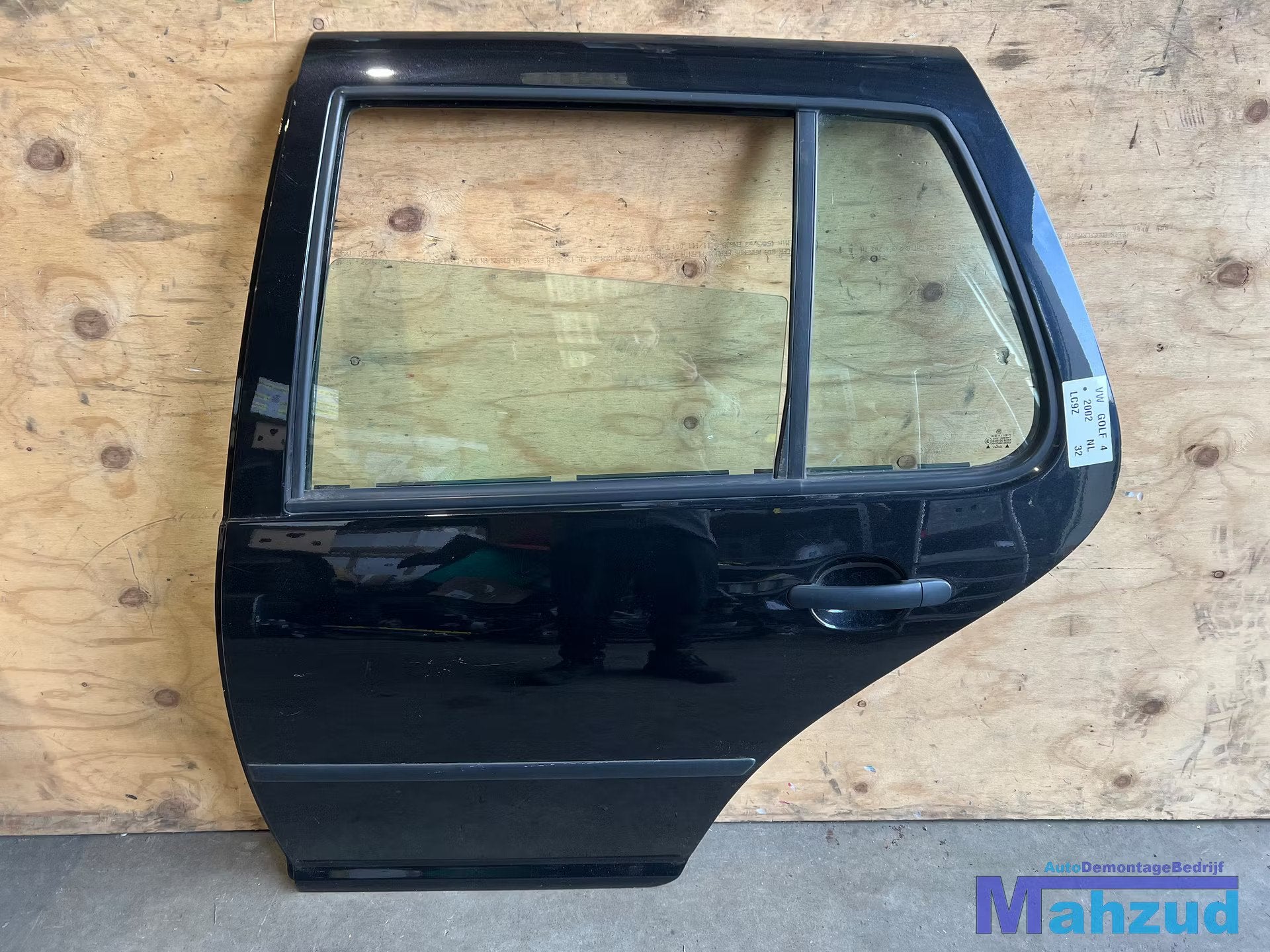 VW GOLF 4 Zwart LC9Z links achter deur 1998-2003, Gebruikt, Volkswagen AG, Achter, Berliner Ring 2
38440  Wolfsburg, DE