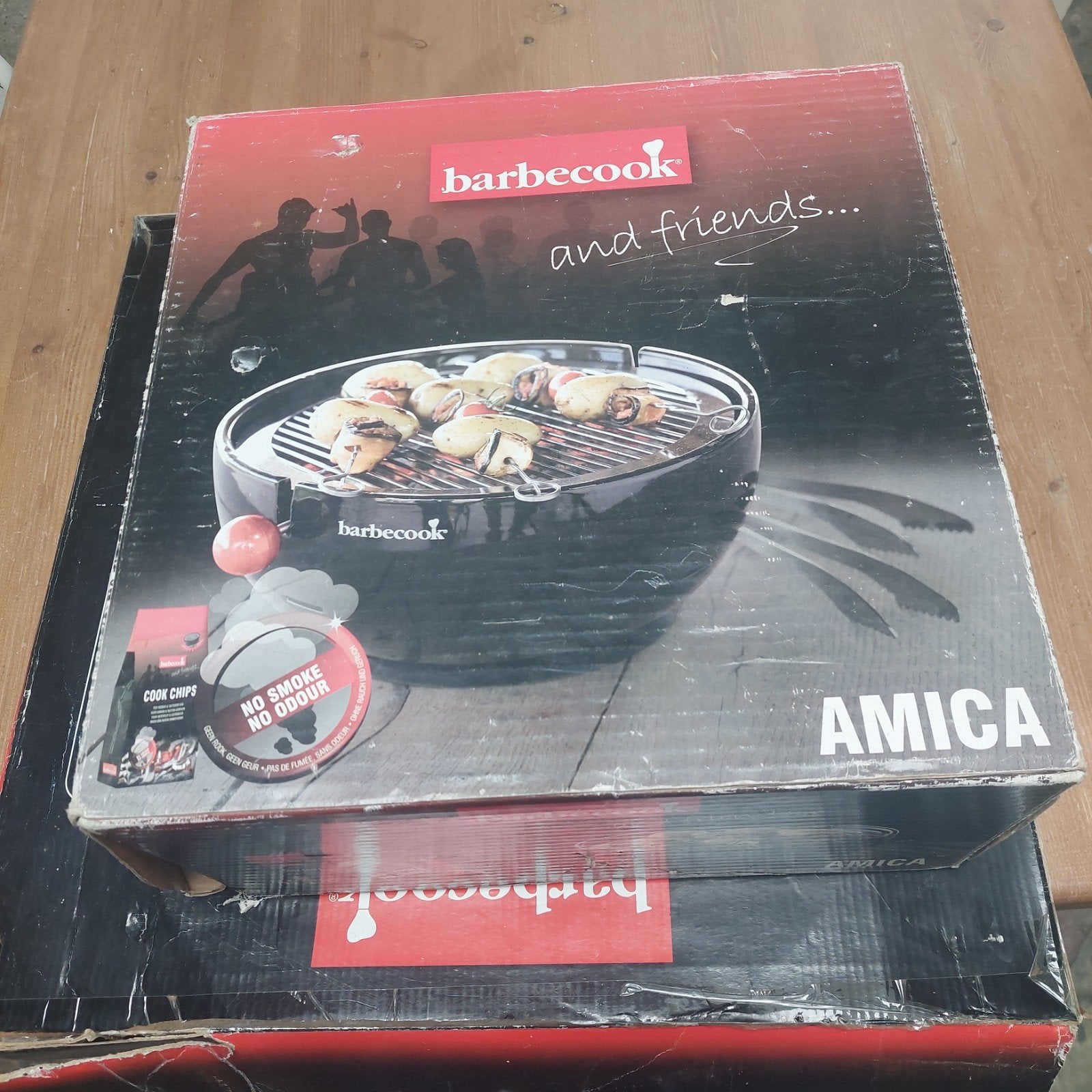 Nieuw..tafel Barbecook nooit gebruikt Met houten draaiplatea, Witgoed en Apparatuur, Kookplaten, Ophalen, Nieuw, 3 kookzones of minder