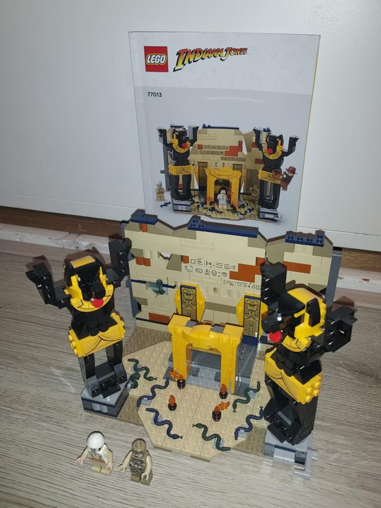 Lego Indiana Jones 77013, Ophalen