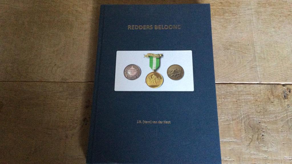 KNRM,knzhrm,kzhmrs,redden, Verzamelen, Ophalen of Verzenden, Zo goed als nieuw, Boek of Tijdschrift