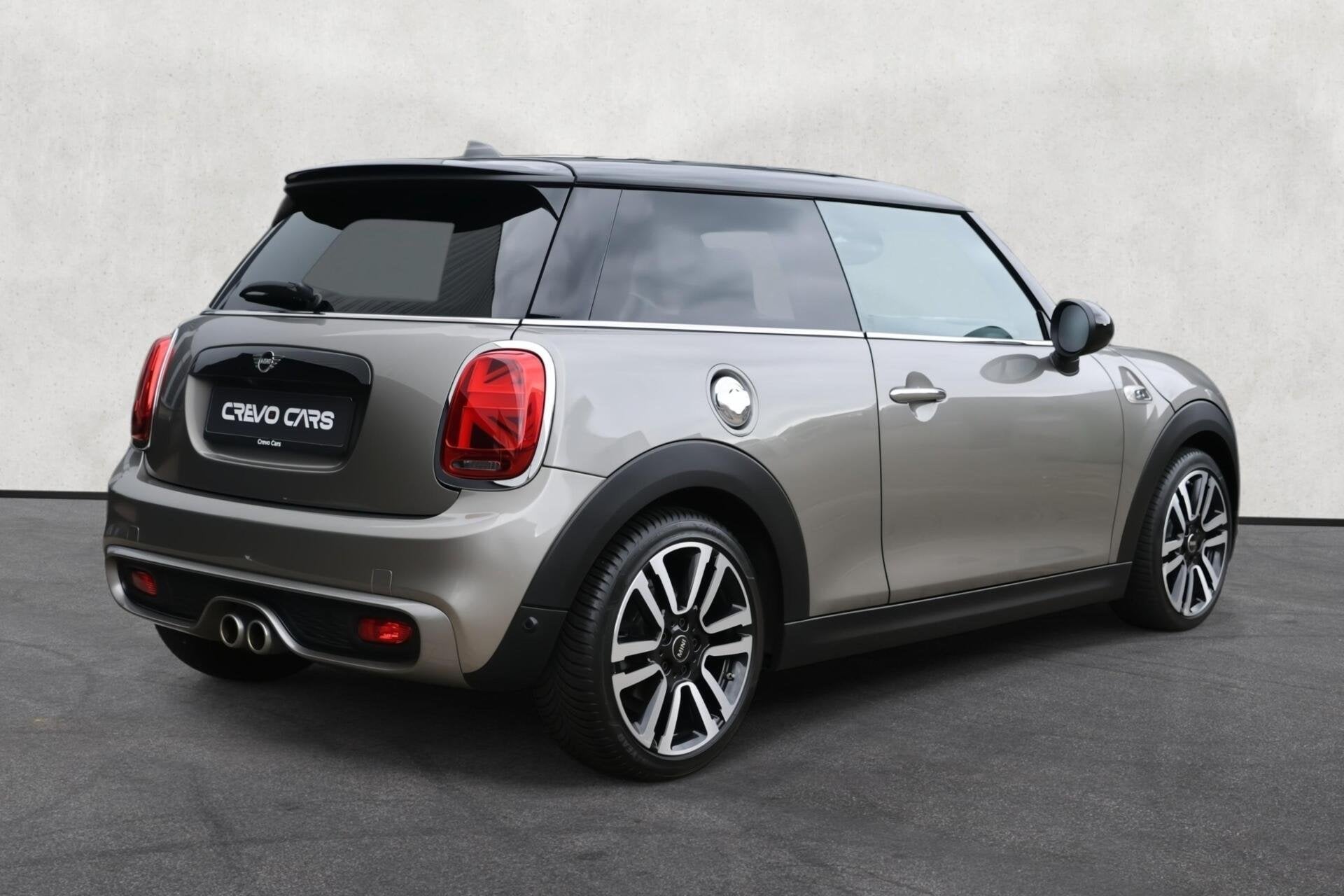 MINI Cooper S 2.0 Chili | PANO | LED| H&K | HUD| Carplay |, 1195 kg, Gebruikt, Euro 6, 4 stoelen