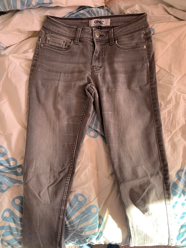 GRATIS only strakke jeans XS, Ophalen of Verzenden, Zo goed als nieuw, Meisje, Broek