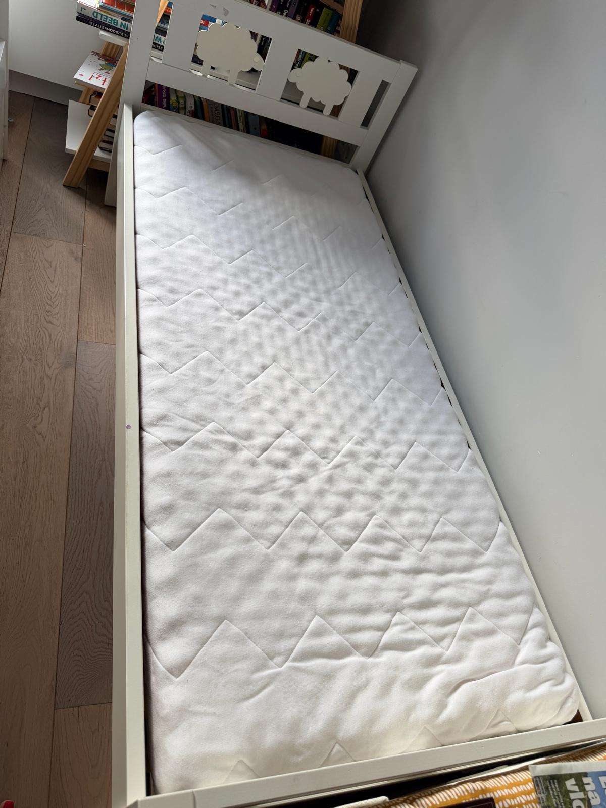 Kinderbed, Ophalen, 190 cm of minder, Zo goed als nieuw, Eenpersoons