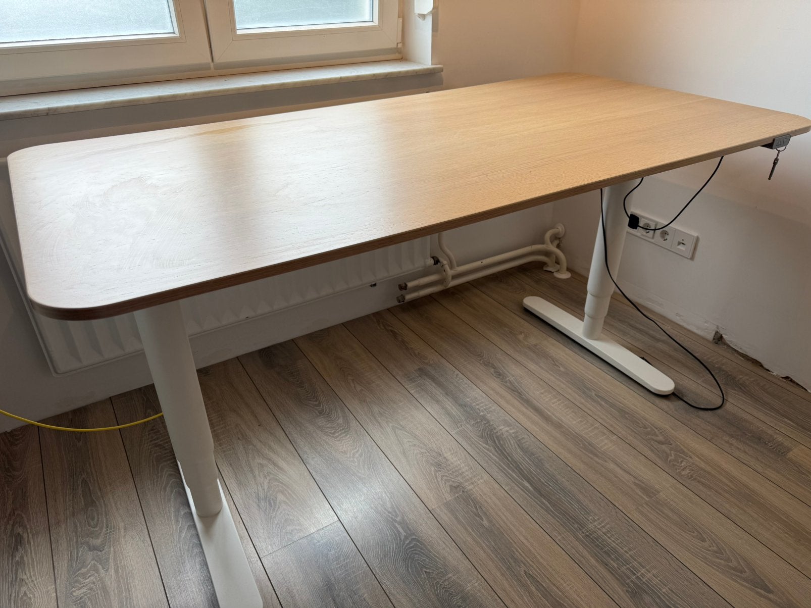 Zit- sta bureau elektrisch IKEA 160x80, Huis en Inrichting, Bureaus, Ophalen, Zit-sta bureau, 160 cm, Gebruikt