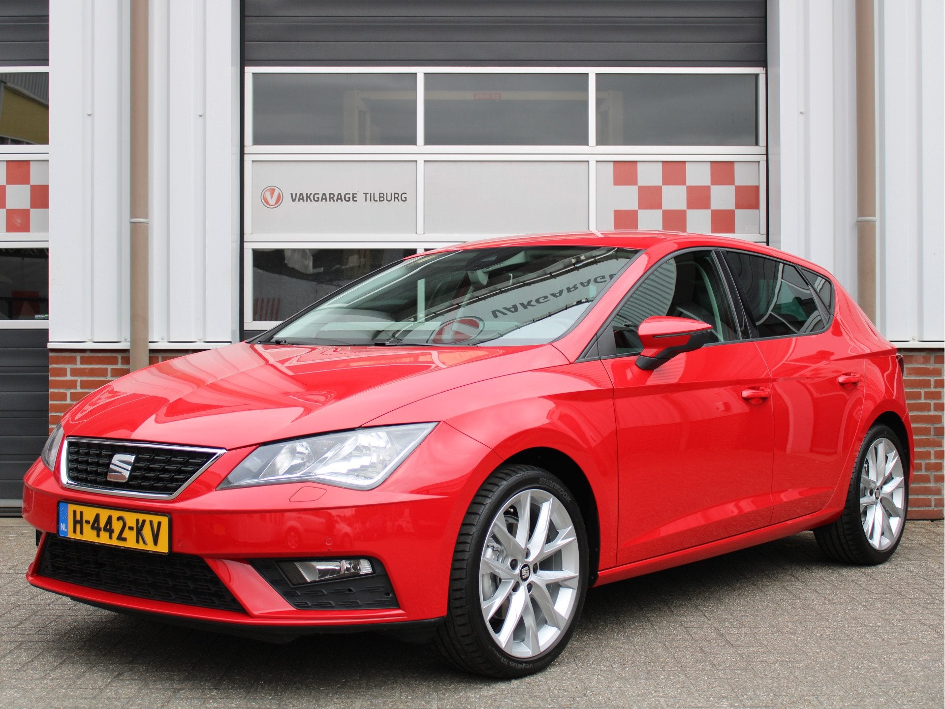 SEAT Leon 1.5 TSI 150PK Style Ultimate Edition Automaat /NAV, Auto's, Dealer onderhouden, Stof, Euro 6, 4 cilinders