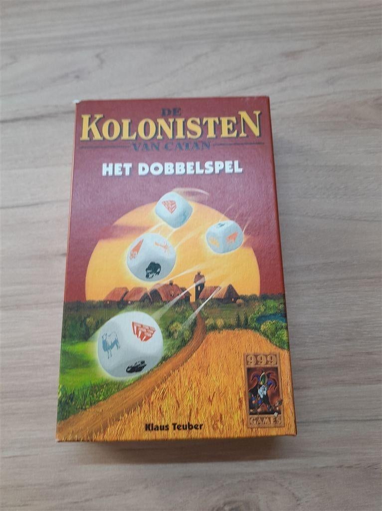 De kolonisten van Catan - het dobbelspel - s3740, Hobby en Vrije tijd, Gezelschapsspellen | Bordspellen, Verzenden, Zo goed als nieuw