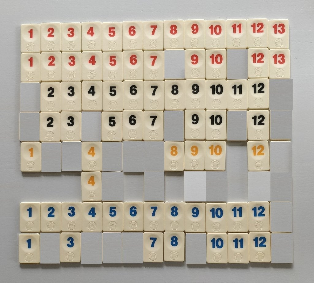 Losse stenen van rummikub - nr 400 ( grote steen rond logo), Ophalen of Verzenden, Zo goed als nieuw