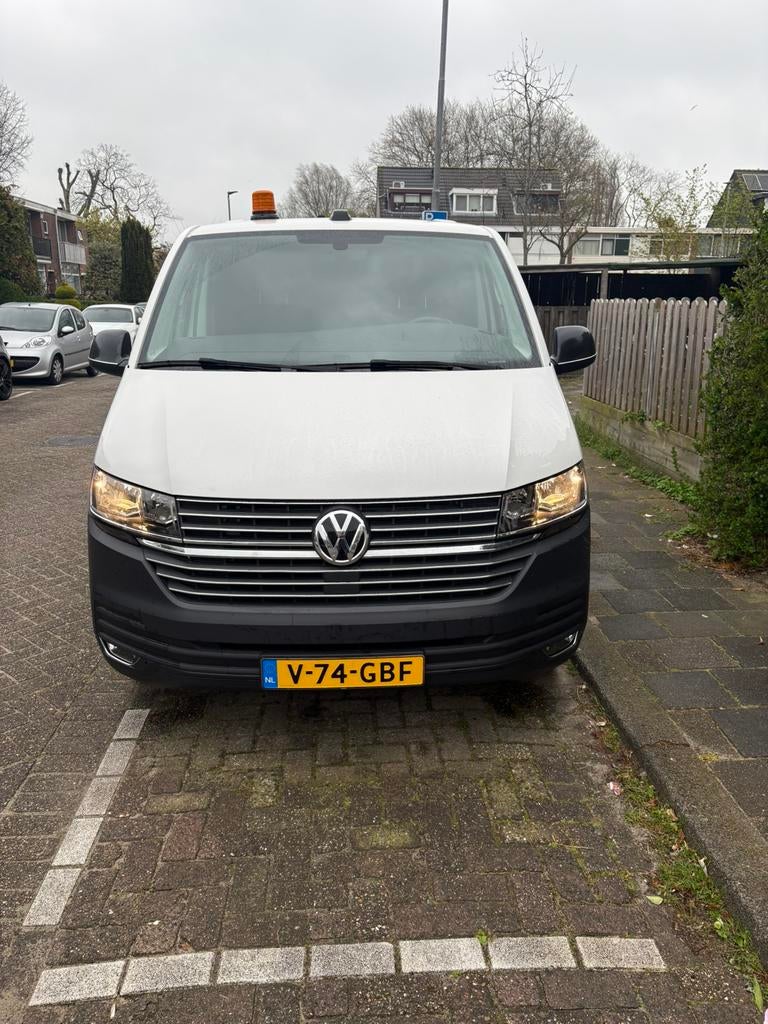 Volswagen Transporter 2.0 TDI dsg L2h1 highline 2024/7 150pk, Auto's, Bestelauto's, 1829 kg, 4 cilinders, Volkswagen, Wit