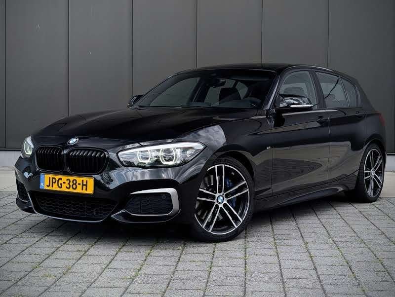 BMW 1-Serie M140i | M Performance Uitlaat | Dealer Onderhoud, Achterwielaandrijving, Zwart, Alcantara, 14 km/l