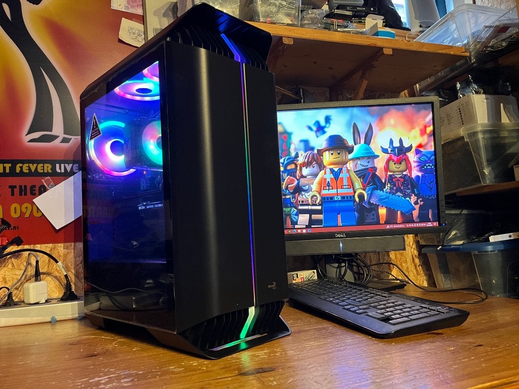 Vintage Game-PC Intel i7-3770/16GB/256GB SSD/GTX980Ti/500GB, Ophalen, Eigenbouw
