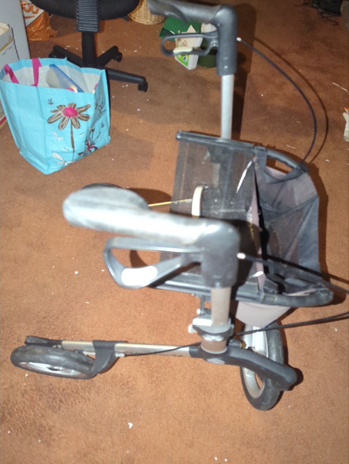 Rollator izgst, Diversen, Ophalen