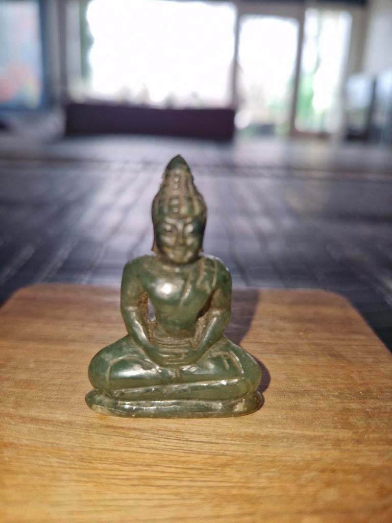 Vintage Boeddha beeldje van jade, Huis en Inrichting, Woonaccessoires | Boeddhabeelden, Gebruikt, Ophalen
